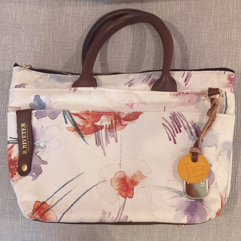 R. Riveter Otto Crossbody Floral Print Purse - Picture 3 of 14